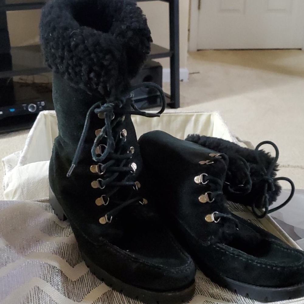 Comfortable Boots - image 1